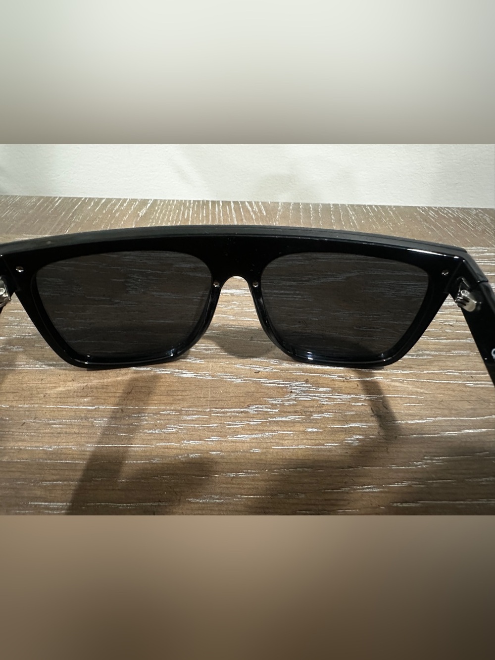 Quay Women’s Sunglasses Jaded 125 Black ! Hard To Find! High Quality - Picture 9 of 9